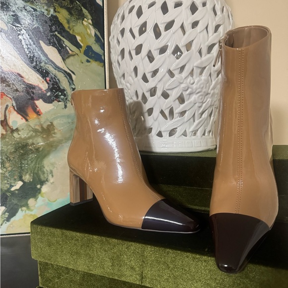Sam Edelman Tan and Brown Ankle Boots / NIB - Picture 1 of 11